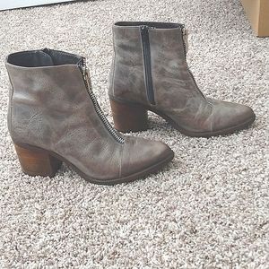 Freebird by Steven - Claire